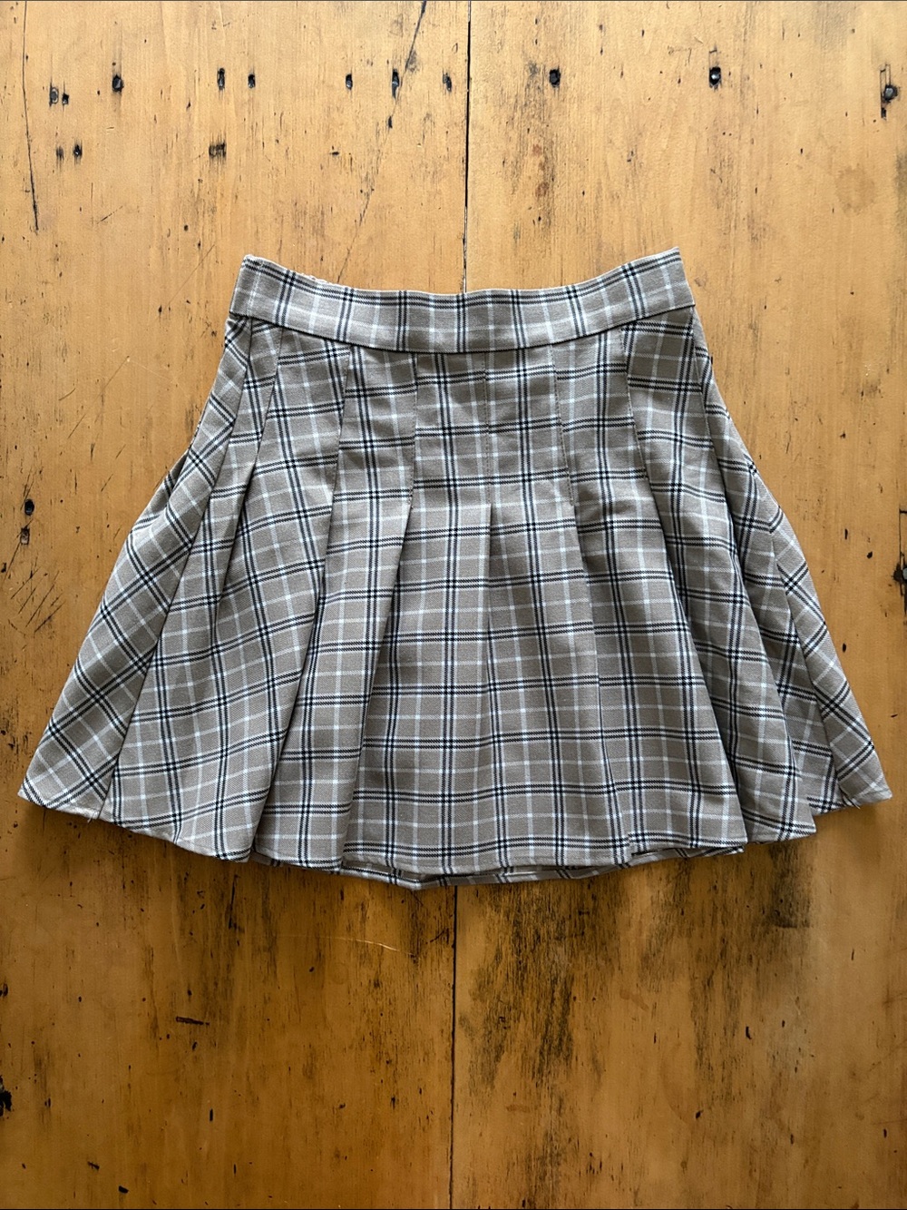 Garage Women’s Plaid Kilt Taupe Like New US XS